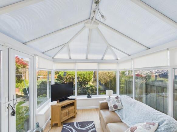3 bed Semi-Detached for sale Image 6