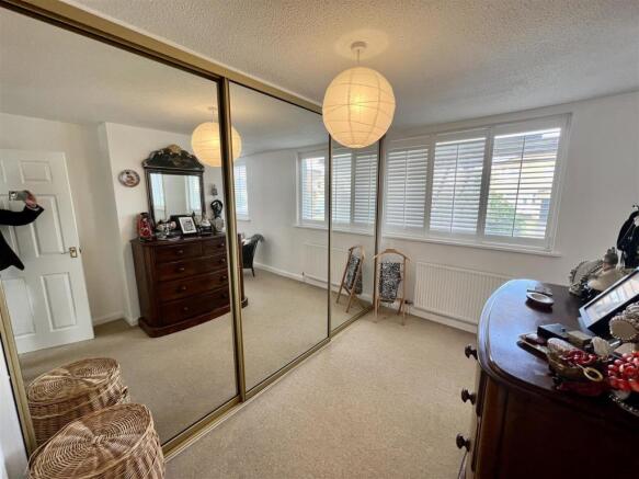 DRESSING ROOM