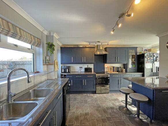 Inchkeith Road 29 - Kitchen Front.jpg