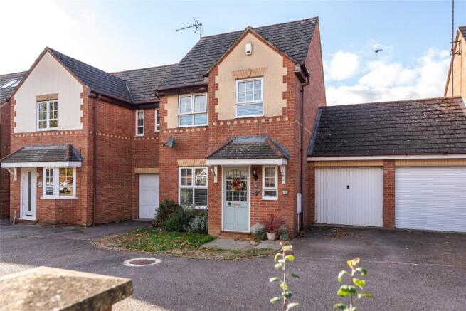 3-bed house on Surtees Way, Towcester, Northamptonshire, NN12, £325,000