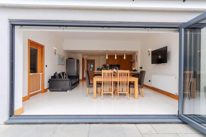 Kitchen/Living...