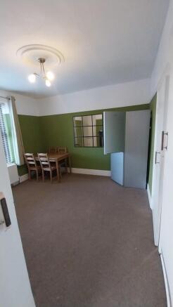 2 bed End of Terrace to rent Image 6