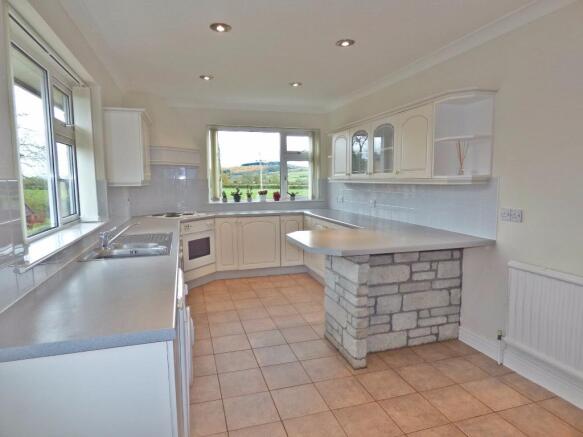 Kitchen & breakfast room