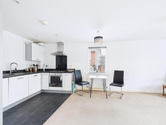 CAM01338G0-PR0156-STILL016