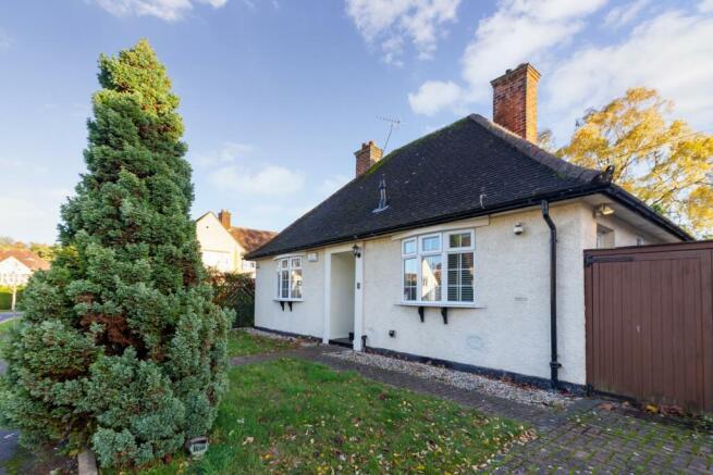 3 Rowan Crescent-11.jpg