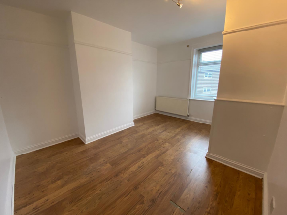 BEDROOM 2.png