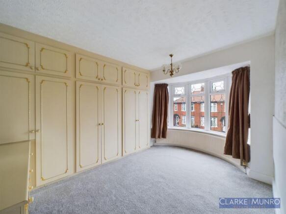 3 bed House to rent Image 4