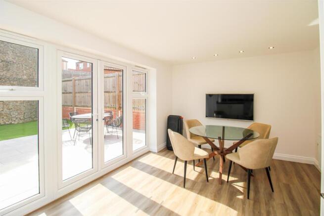 4 bed Detached for sale Image 6