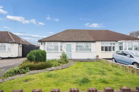 Compton Place, Carpenders Park, Watford, WD19