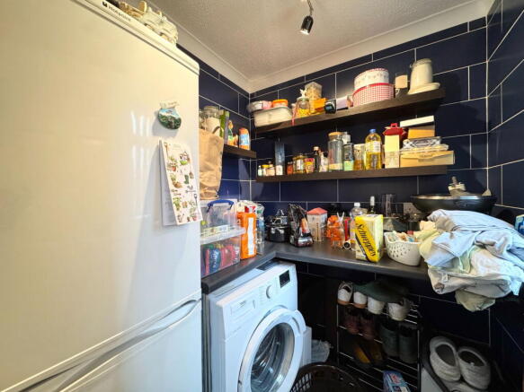 4 bed Detached for sale Image 12