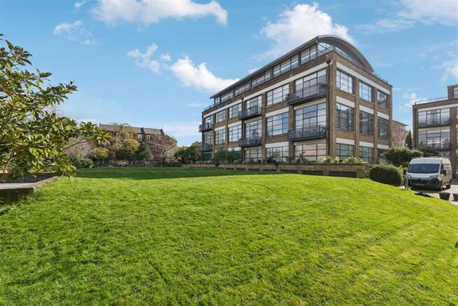 FOR SALE - Chiswick Green Studios, W4