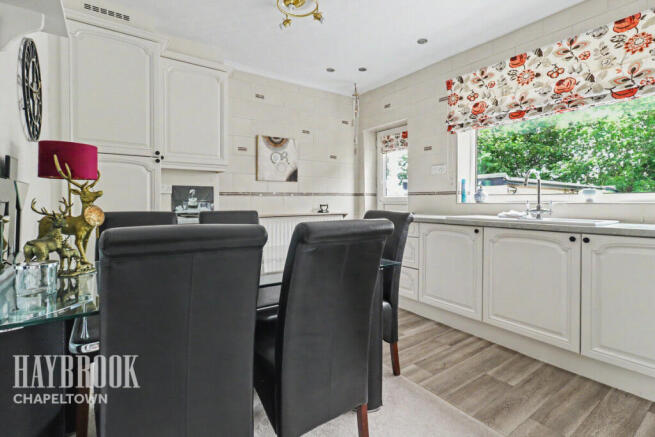 2 bed Detached Bungalow for sale Image 12