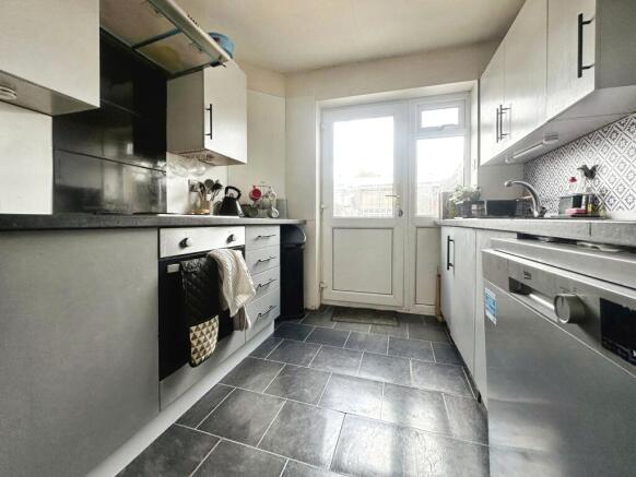 Kitchen.JPG