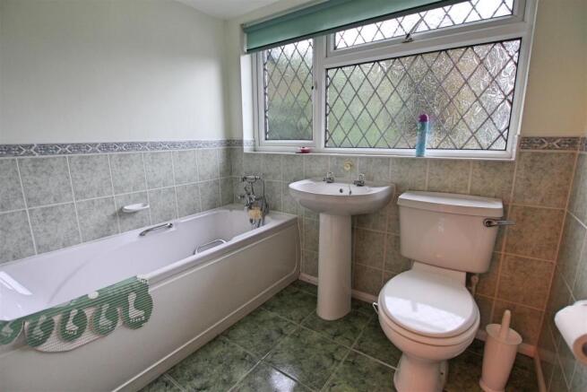 En Suite Bathroom