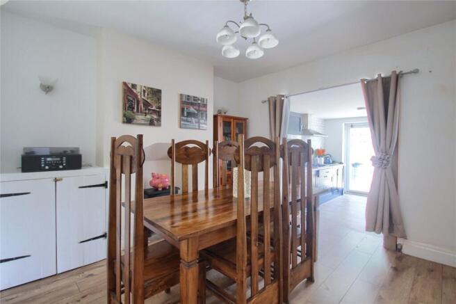 3 bed Semi-Detached for sale Image 4