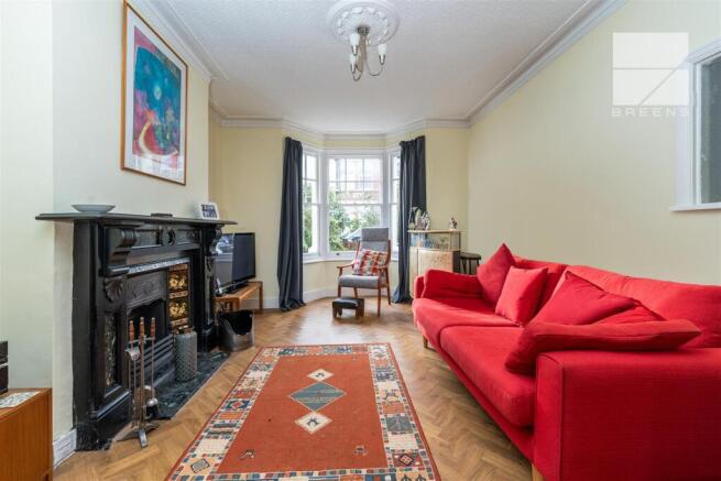 8 Connaught Road_0024.jpg