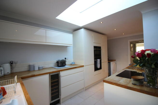 Kitchen Lounge Di...