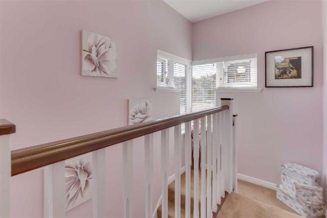 FIRST FLOOR LANDING