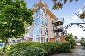 Flat 31, 40 Clausentum House, Hawkeswood Road, Southampton SO18 1QA