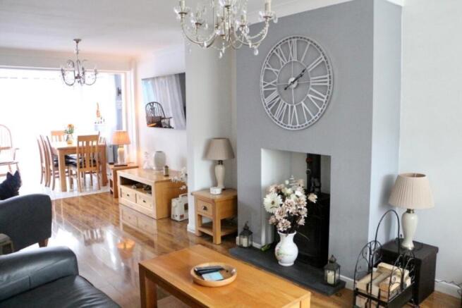 Lounge / Dining Room