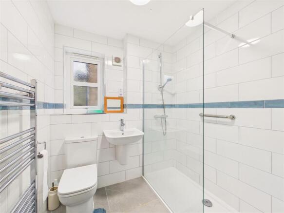 2 bed Not Specified for sale Image 8