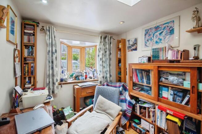 3 bed Semi-Detached for sale Image 12