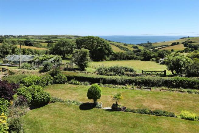 Gardens & Paddock