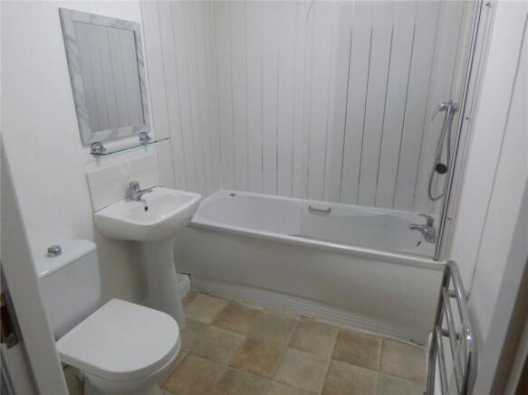 2 bed Apartment for sale Image 6