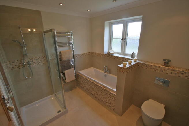 Master en-suite