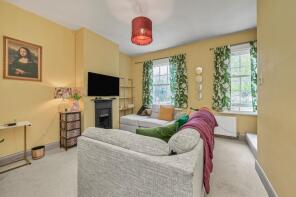 18, Burns Road, London SW11 5AG