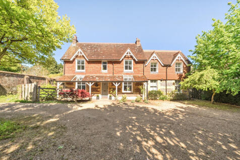 London Road, Rake, GU33