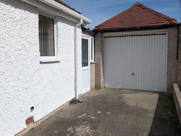 Detached Garage