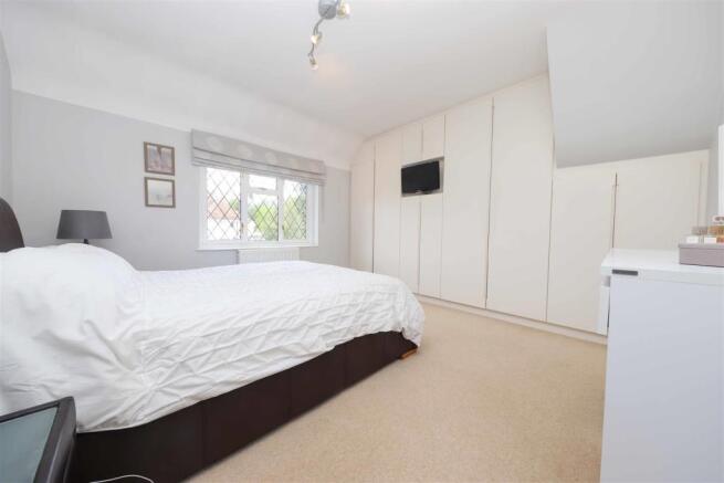 40 Swakeleys Drive (11).jpg