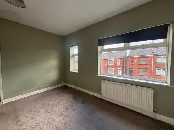 44 Corona Avenue, Hyde, Cheshire, SK14 2LD photo 4
