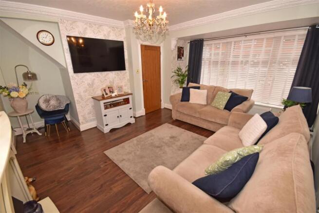 Wilshaw Grove, Ashton-Under-Lyne photo 4