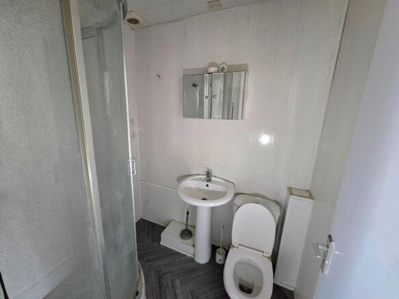 1 bed Flat to rent Image 5