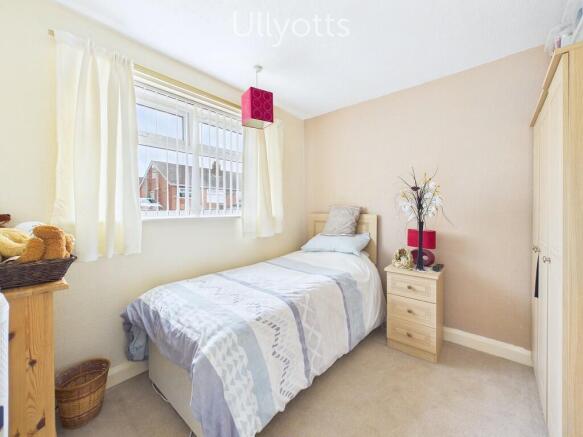 2 bed Semi-Detached Bungalow for sale Image 6