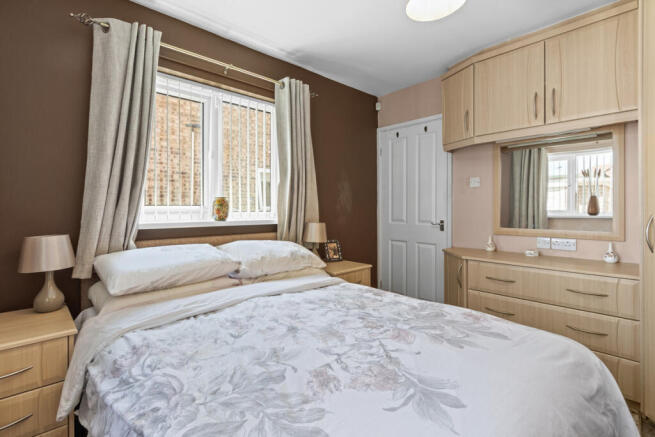 2 bed Semi-Detached Bungalow for sale Image 11
