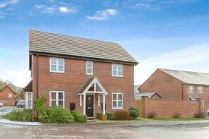 10, Tollgate Close, Leicester LE2 4TZ