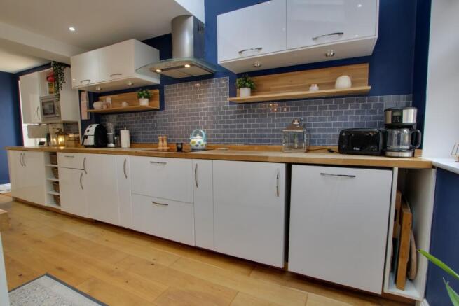 KITCHEN/DINER