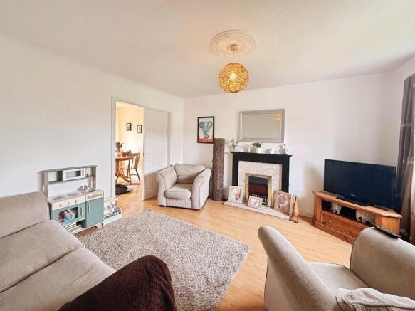 3 bed Detached for sale Image 9