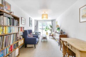 Flat 6, 5 Isis House, Worcester Close, Penge, London SE20 8FN