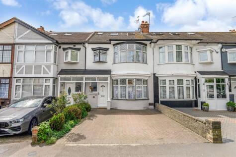 Cherrydown Avenue, Chingford