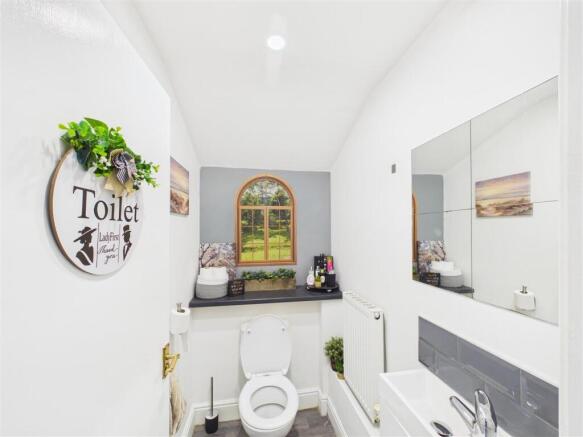 3 bed House for sale Image 10