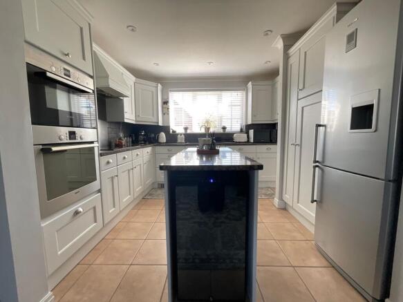 3 bed Detached for sale Image 7