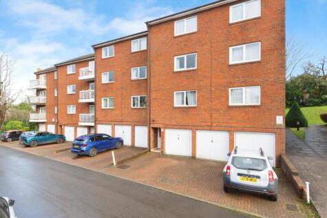 Theresas Walk, South Croydon, CR2