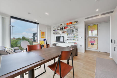 Brent Way, Brentford, TW8