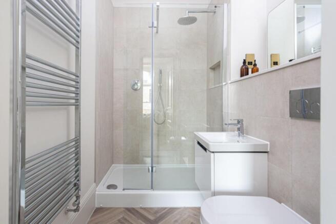2 bed Duplex for sale Image 10