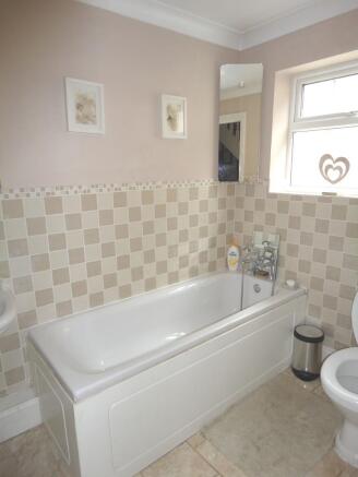 bath/wc (grd floor)