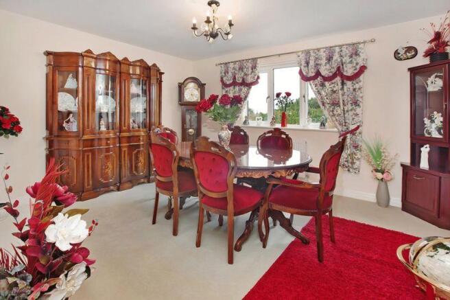 DiningRoom